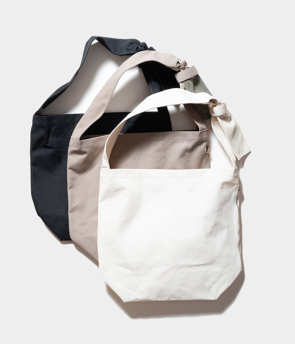 yorozu "JP/Canvas Shoulder Bag No. 1"