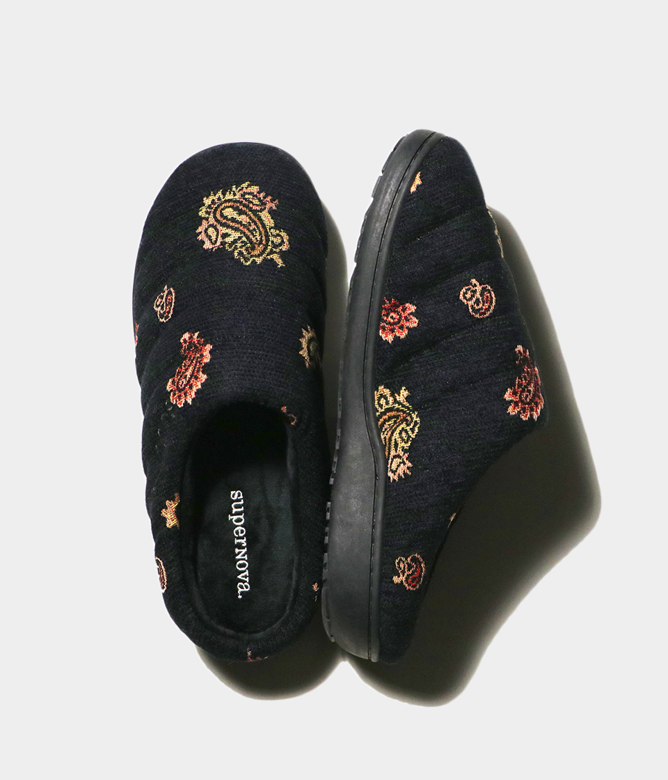 superNova. – NƏW LIGHT